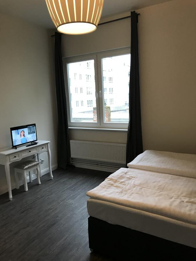 Hotel Fame Am Hauptbahnhof Hamburg Exterior foto